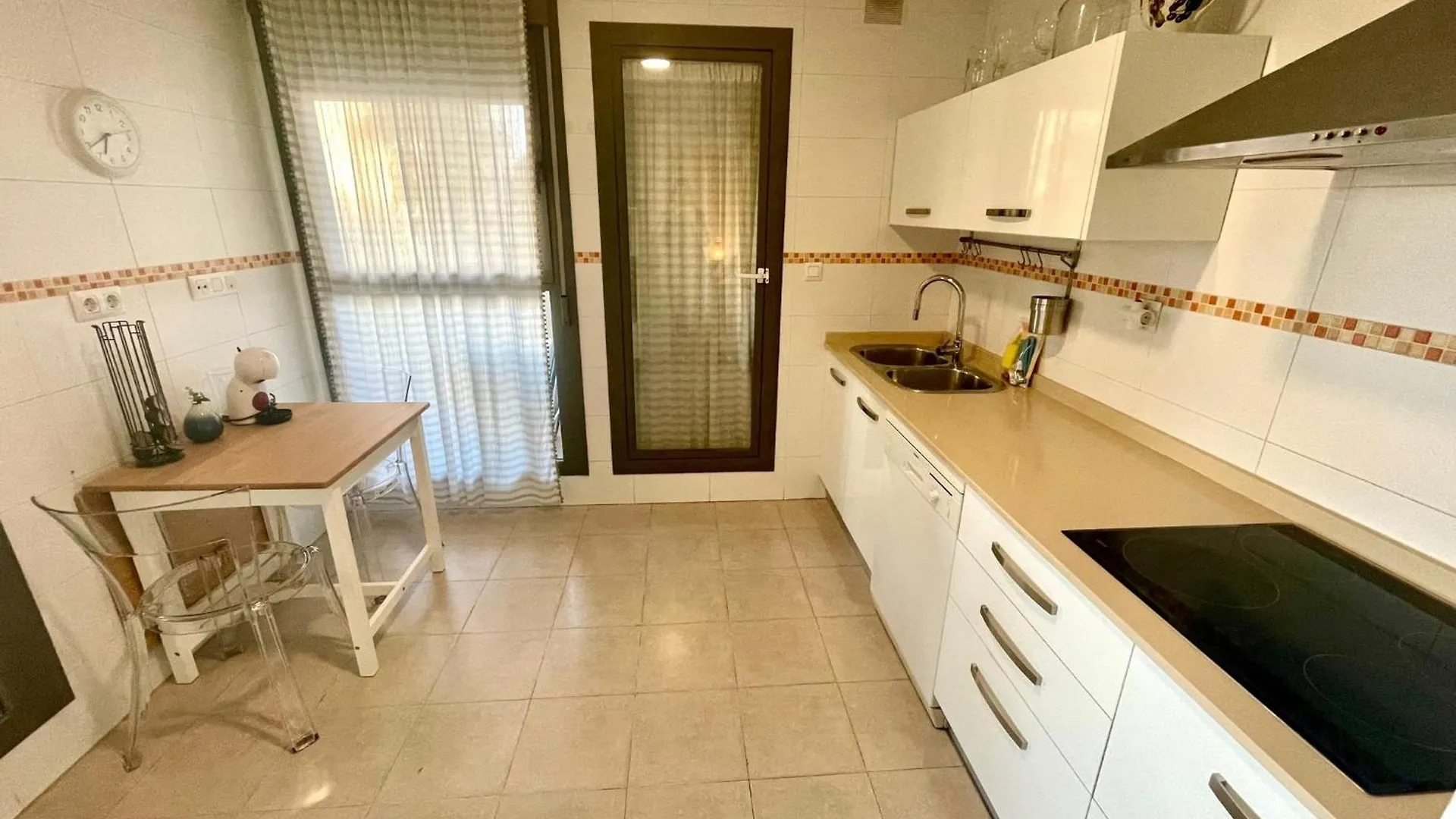 Apartamento GATU El Puerto Centro aire acc, calefacc, wifi, parking y piscina El Puerto de Santa María España